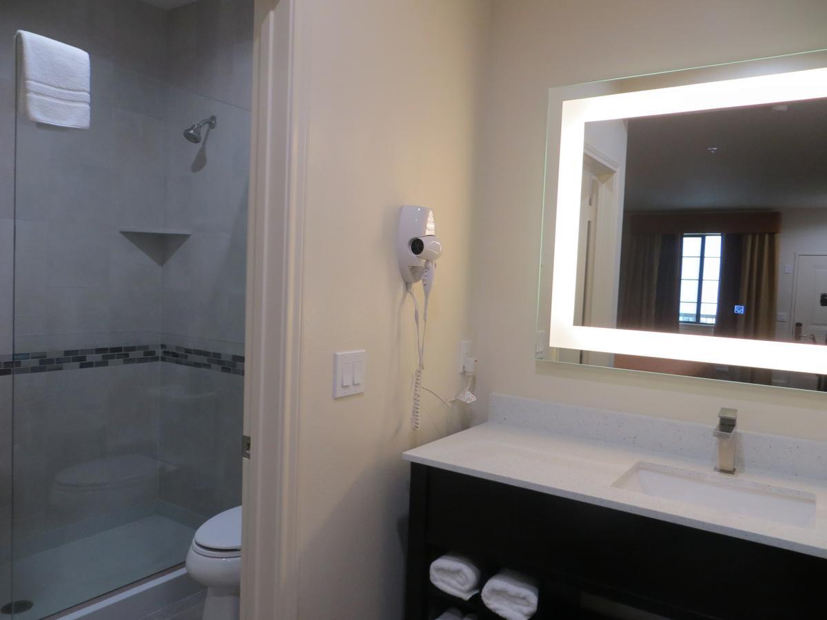 קאטי Scottish Inn And Suites מראה חיצוני תמונה
